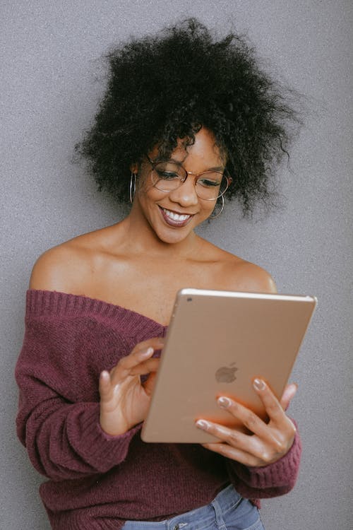 Leveraging Technology: Women's Career Development in the Digital Age
