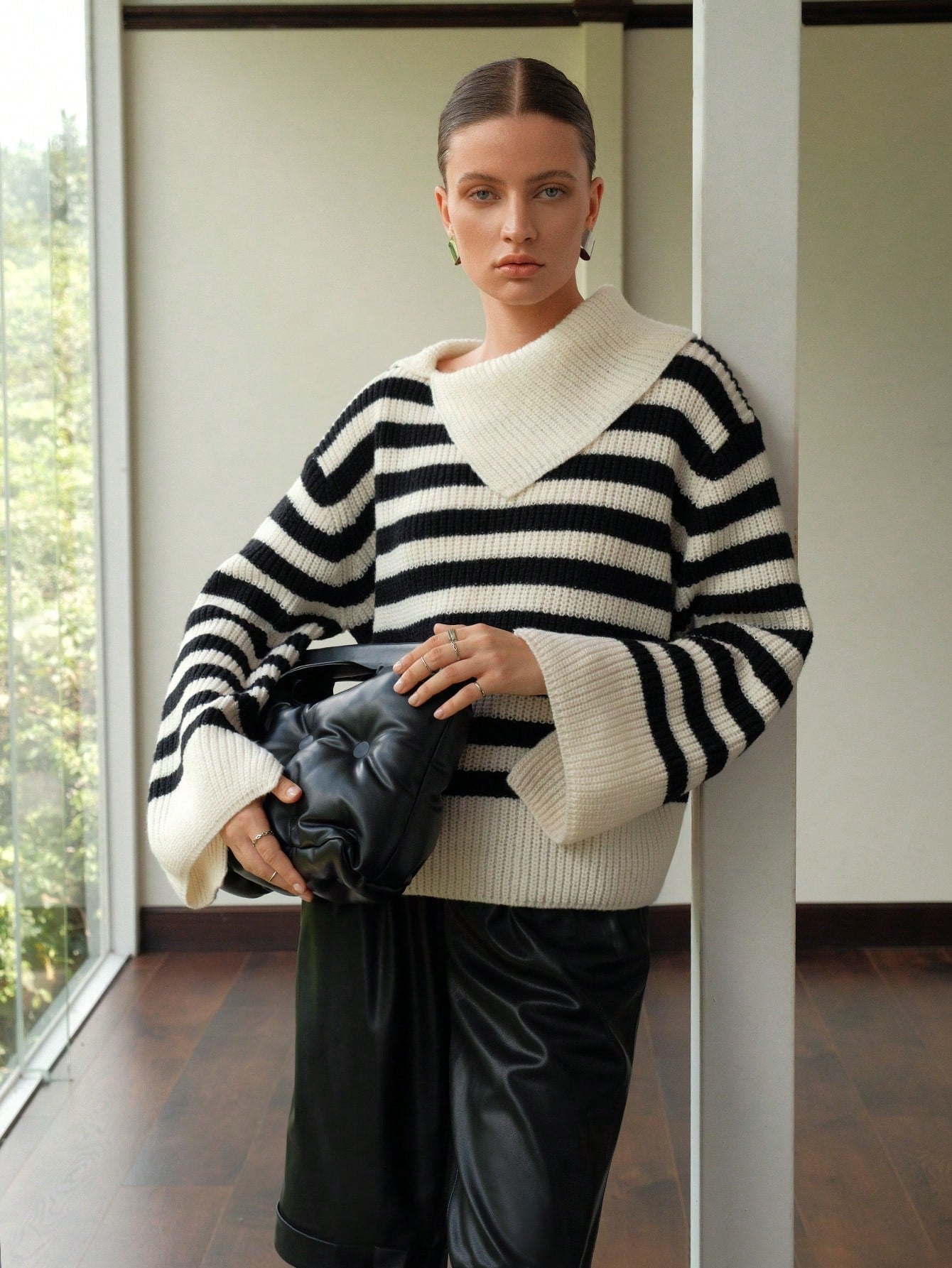 Contrast Collar Striped Pattern Drop Shoulder Sweater