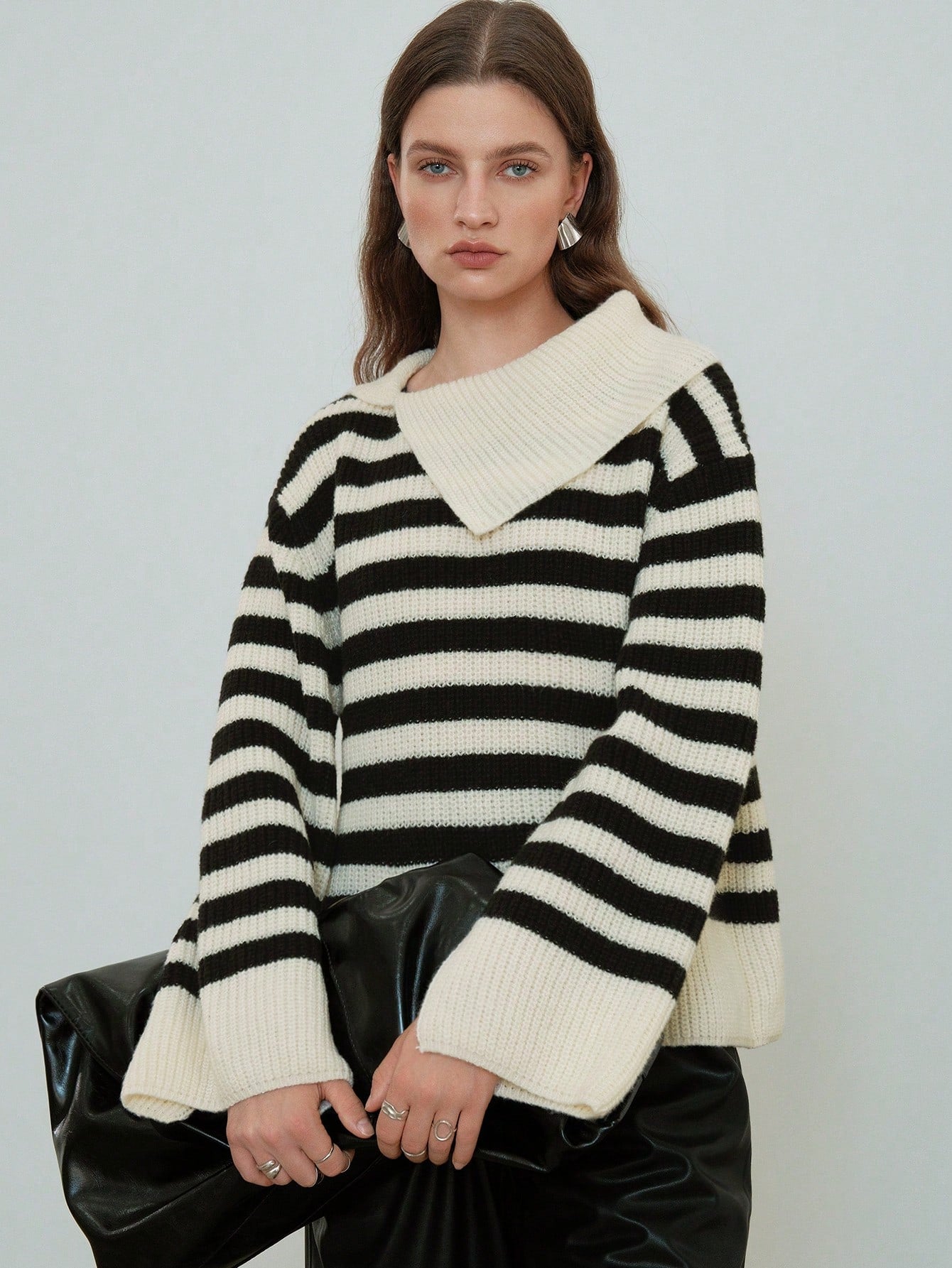 Contrast Collar Striped Pattern Drop Shoulder Sweater