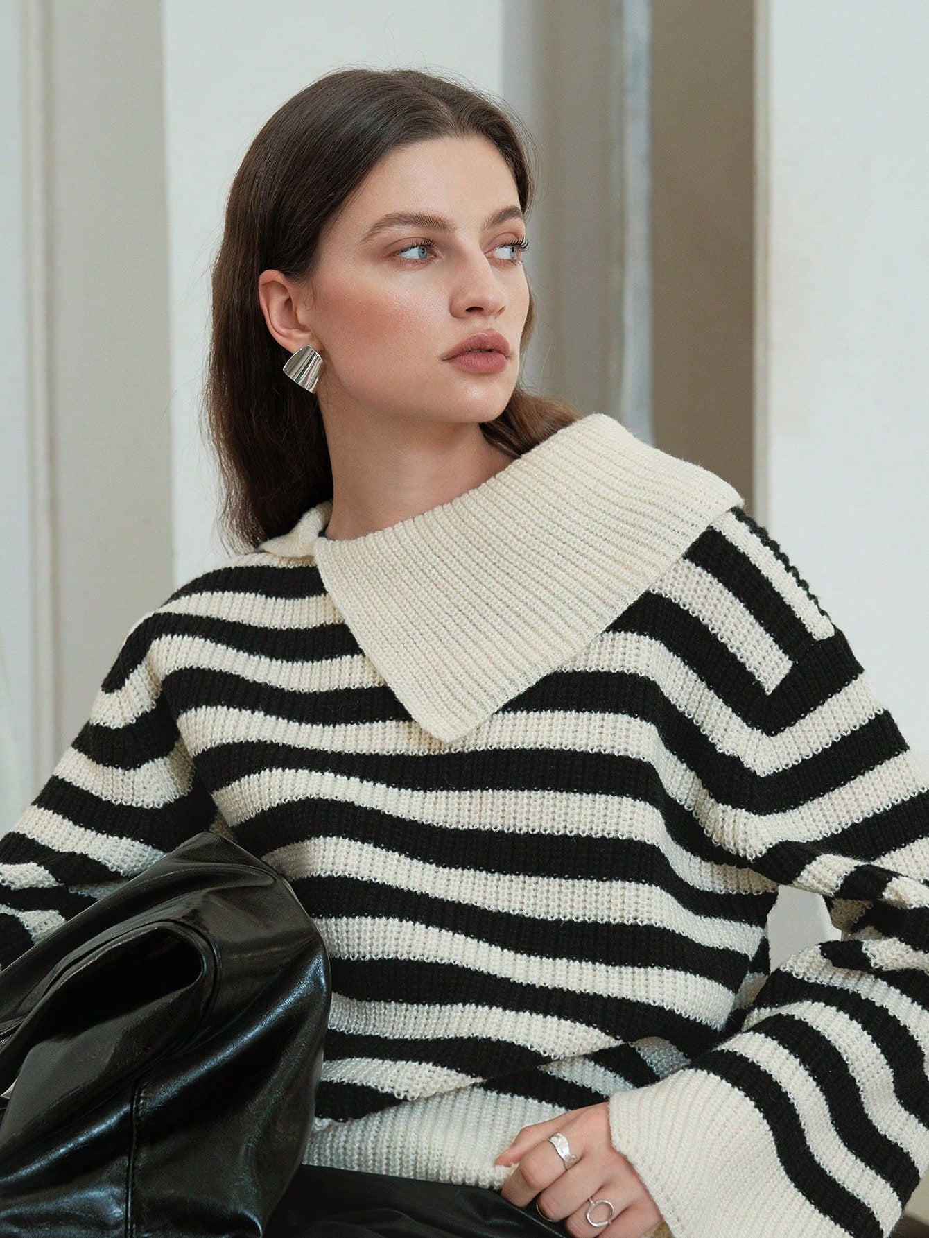 Contrast Collar Striped Pattern Drop Shoulder Sweater