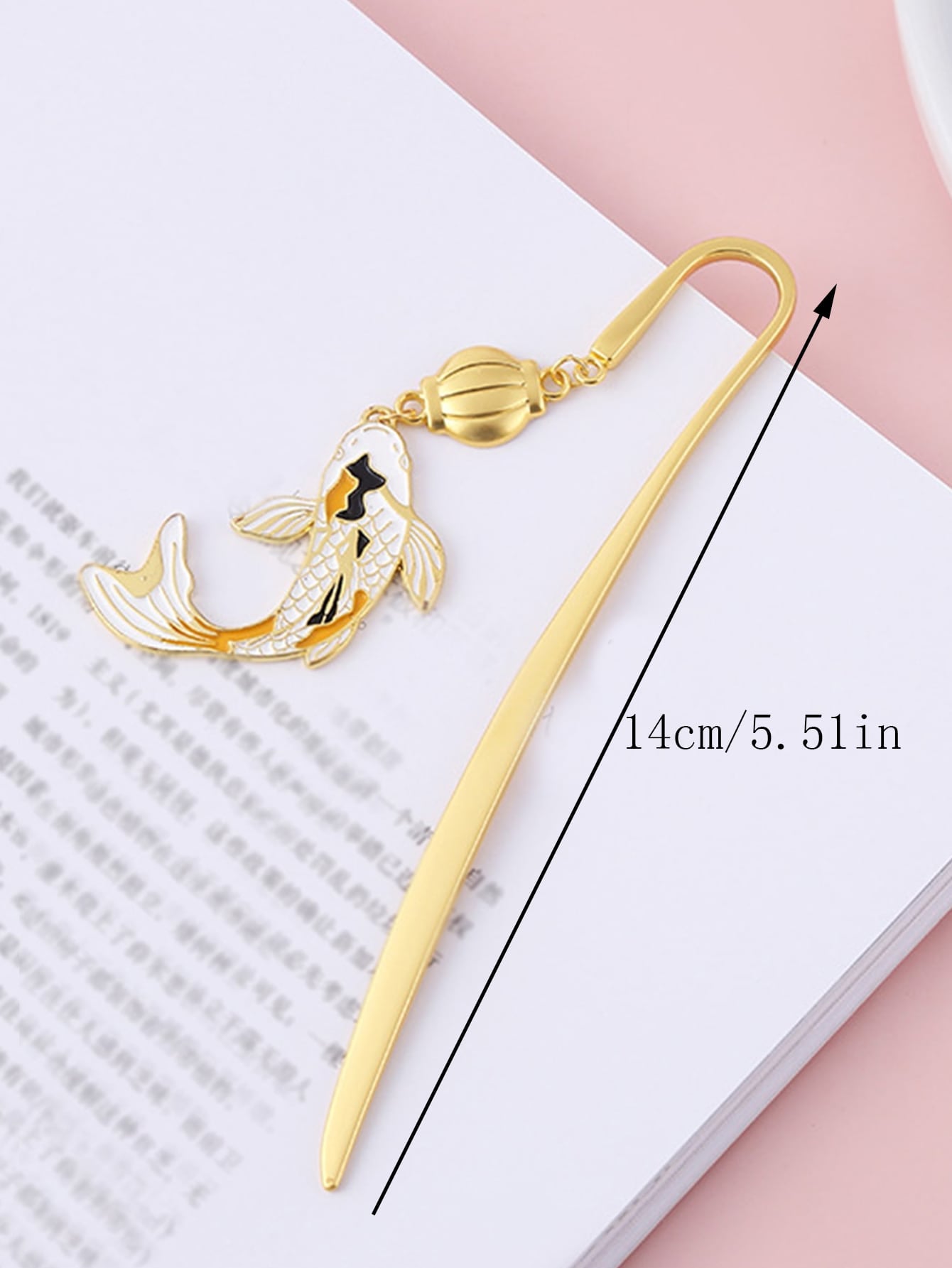 1pc Goldfish Decor Random Bookmark