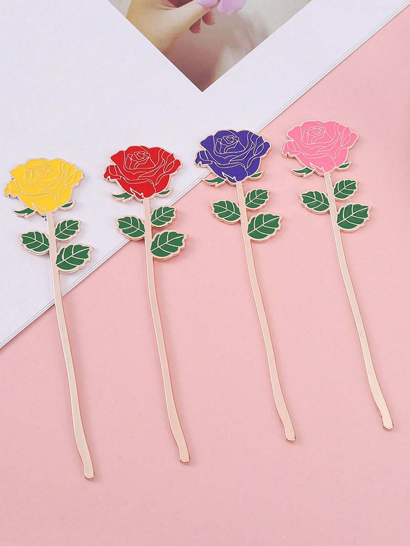 1pc Flower Shaped Bookmark, Creative Portable Page Marker For Book Reading