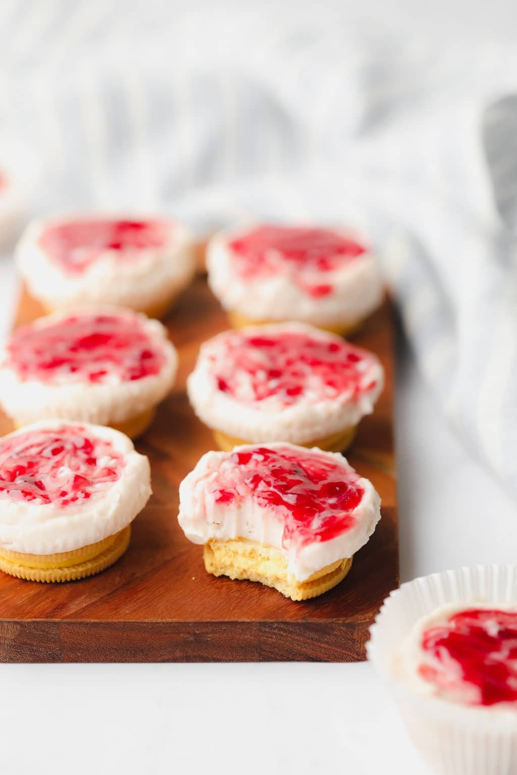 No Bake Mini Cheesecakes