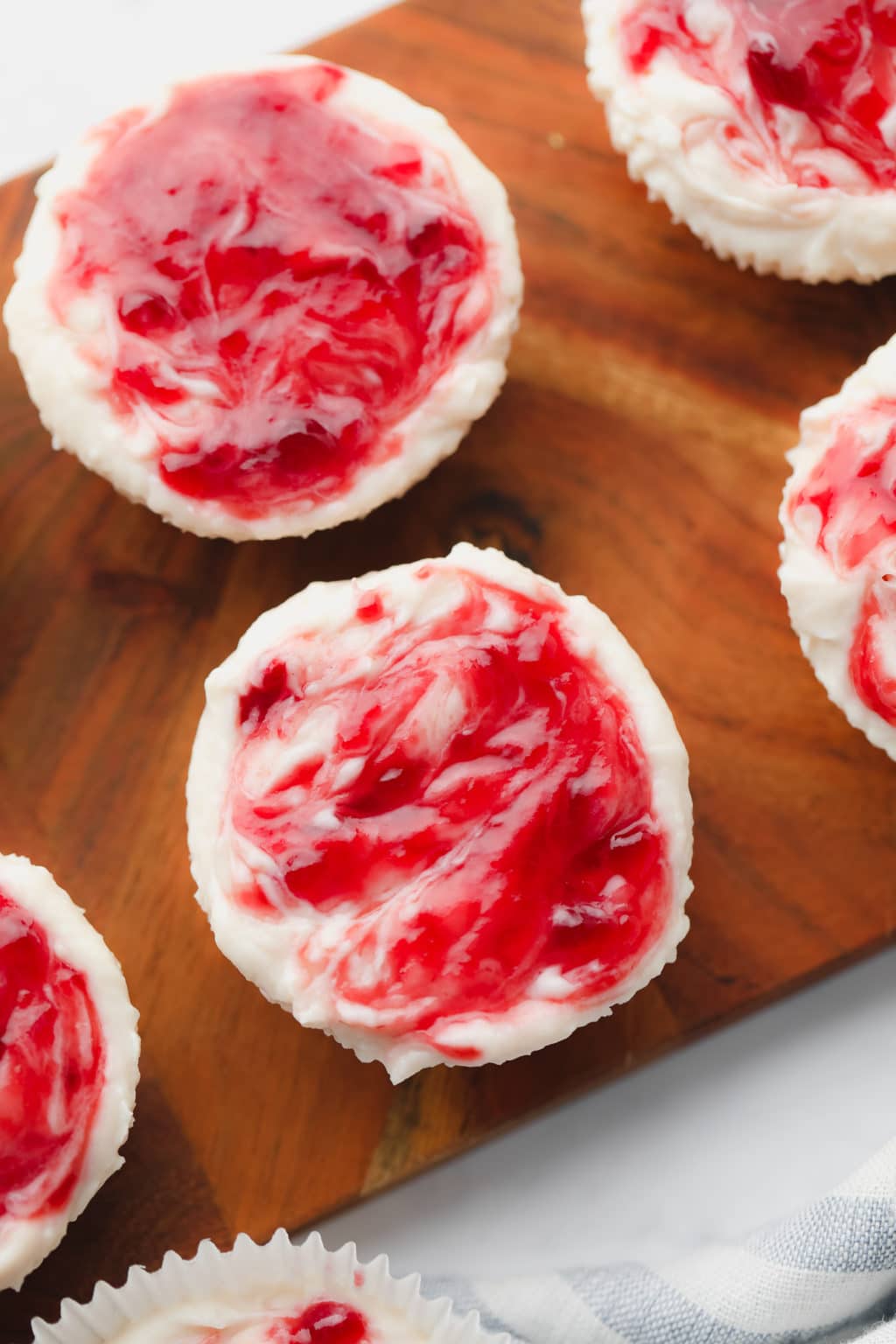 No Bake Mini Cheesecakes