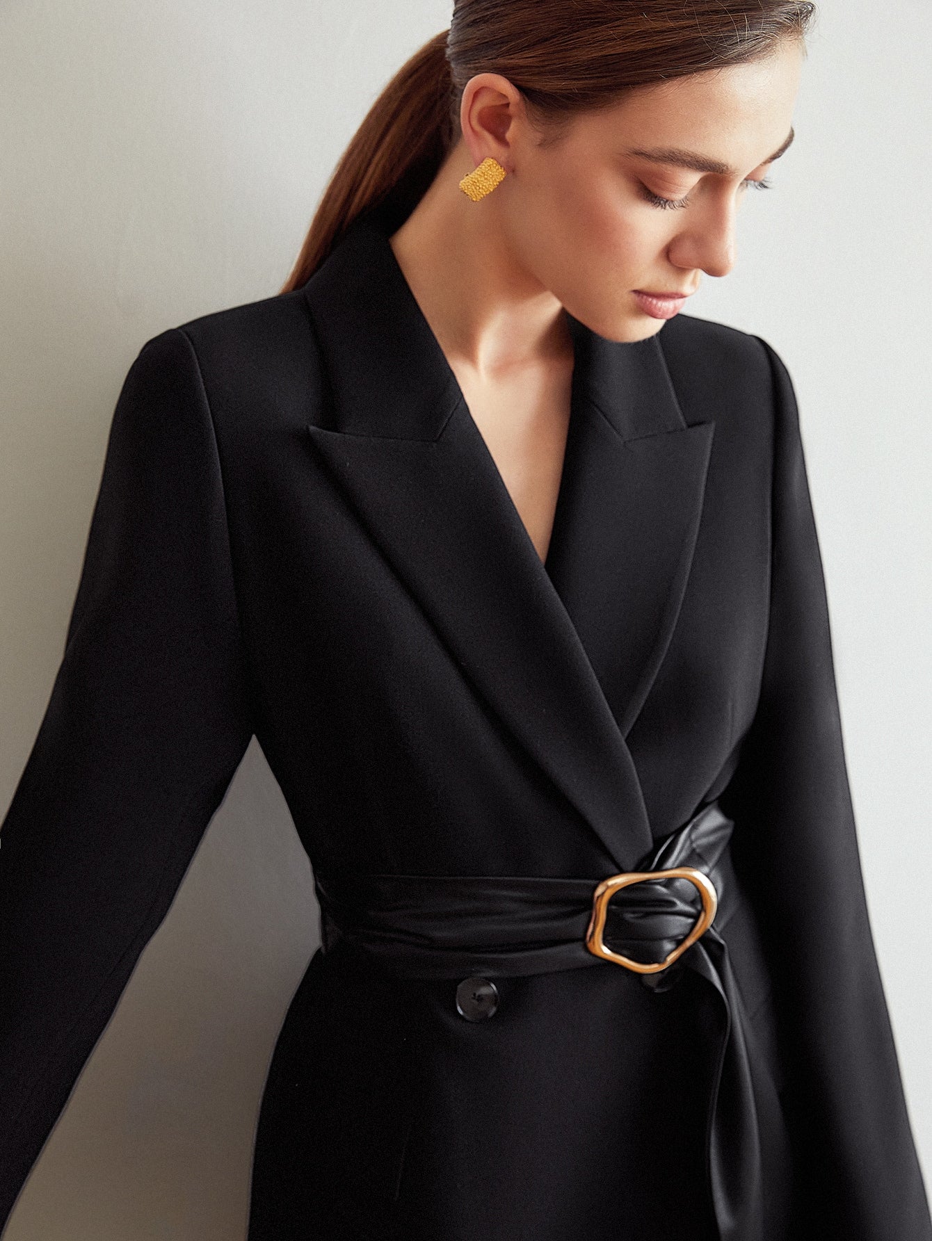 PREMIUM VISCOSE RING BELTED BLAZER