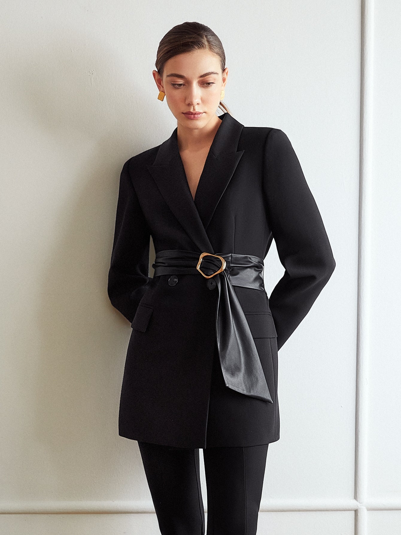 PREMIUM VISCOSE RING BELTED BLAZER